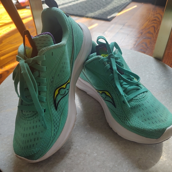 Girls/Women's Running shoes - Picture 2 of 5